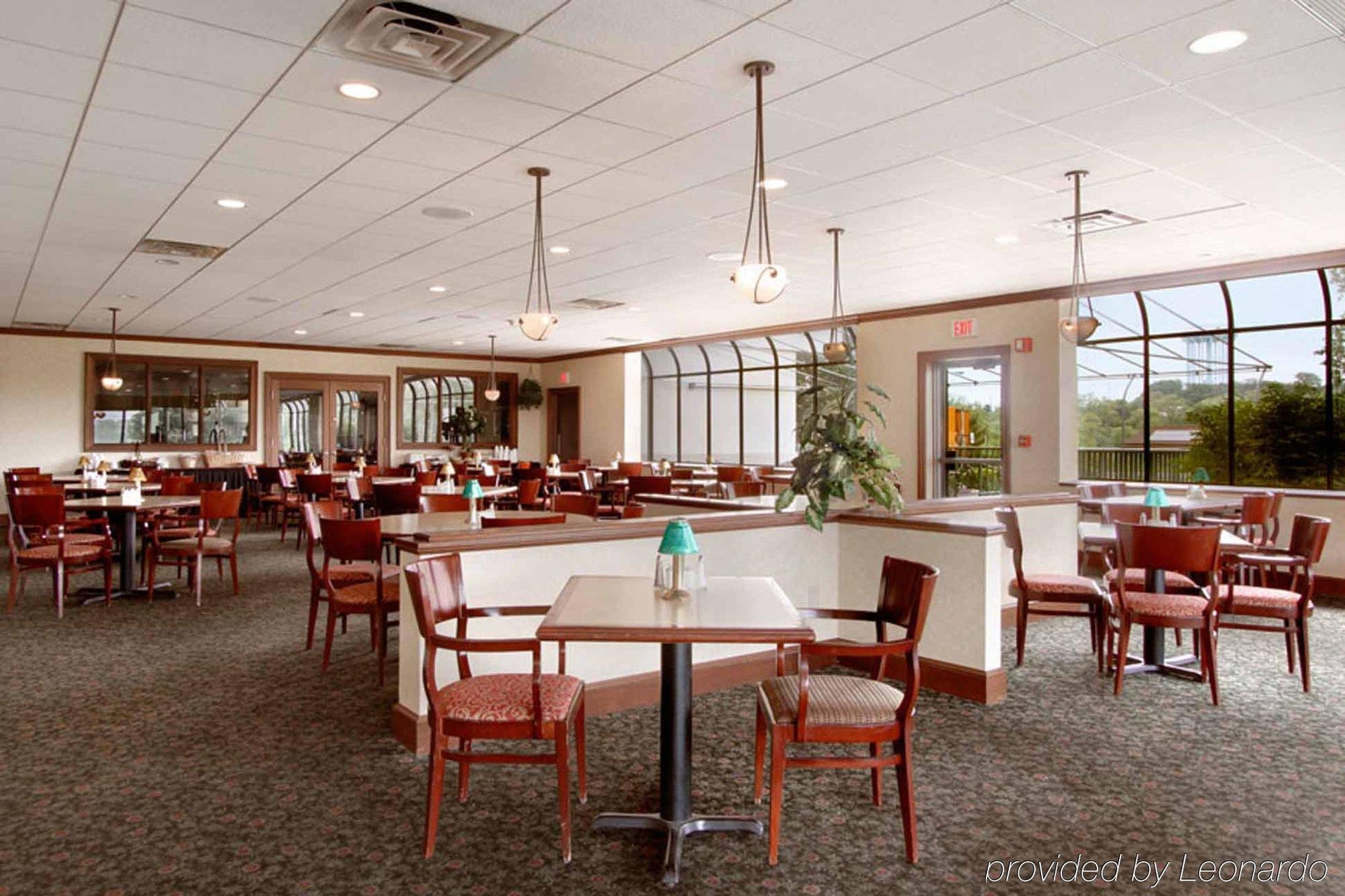 Hotel Pittsburgh Plaza