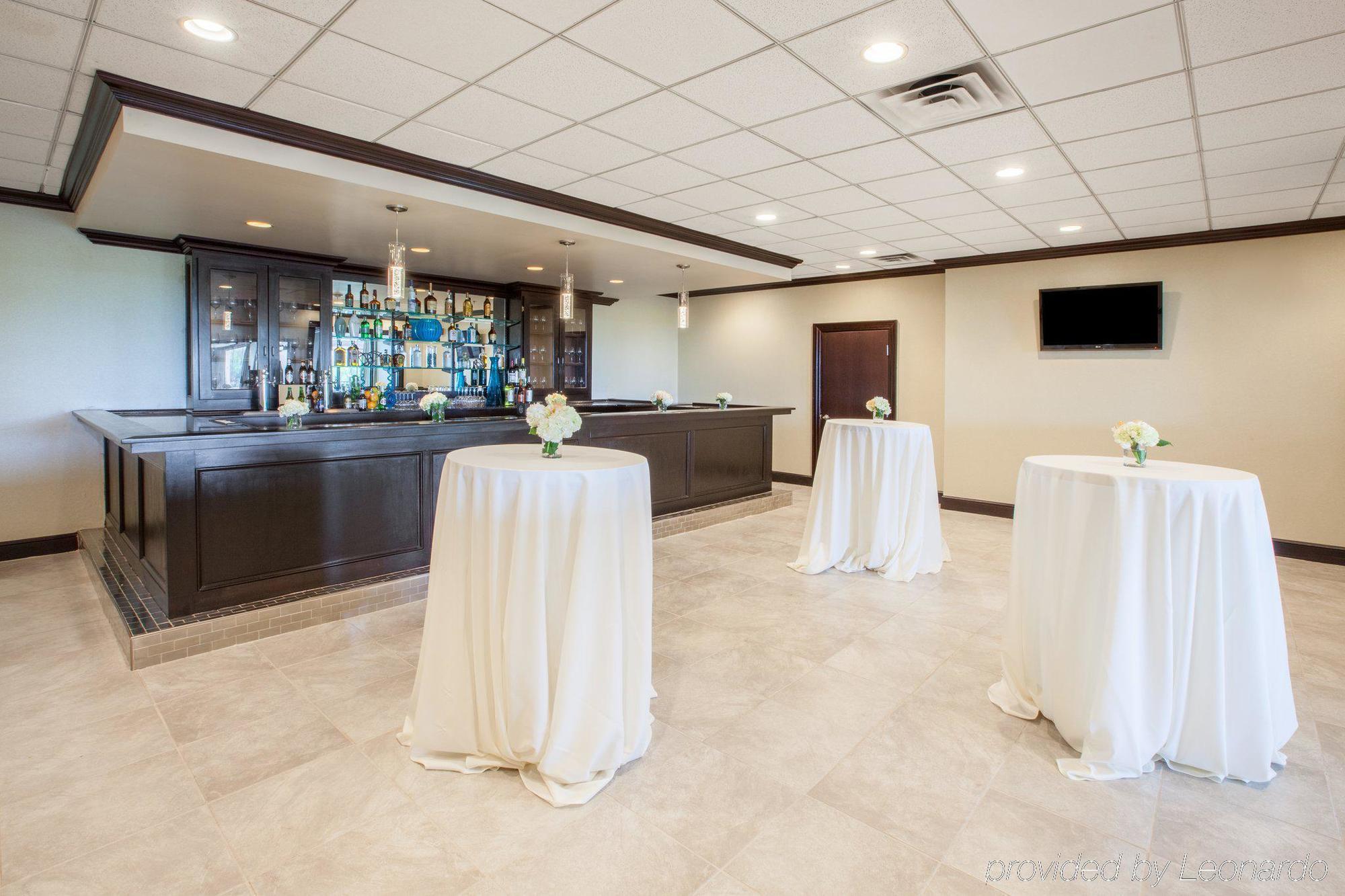 Pittsburgh Plaza Hotel Crafton