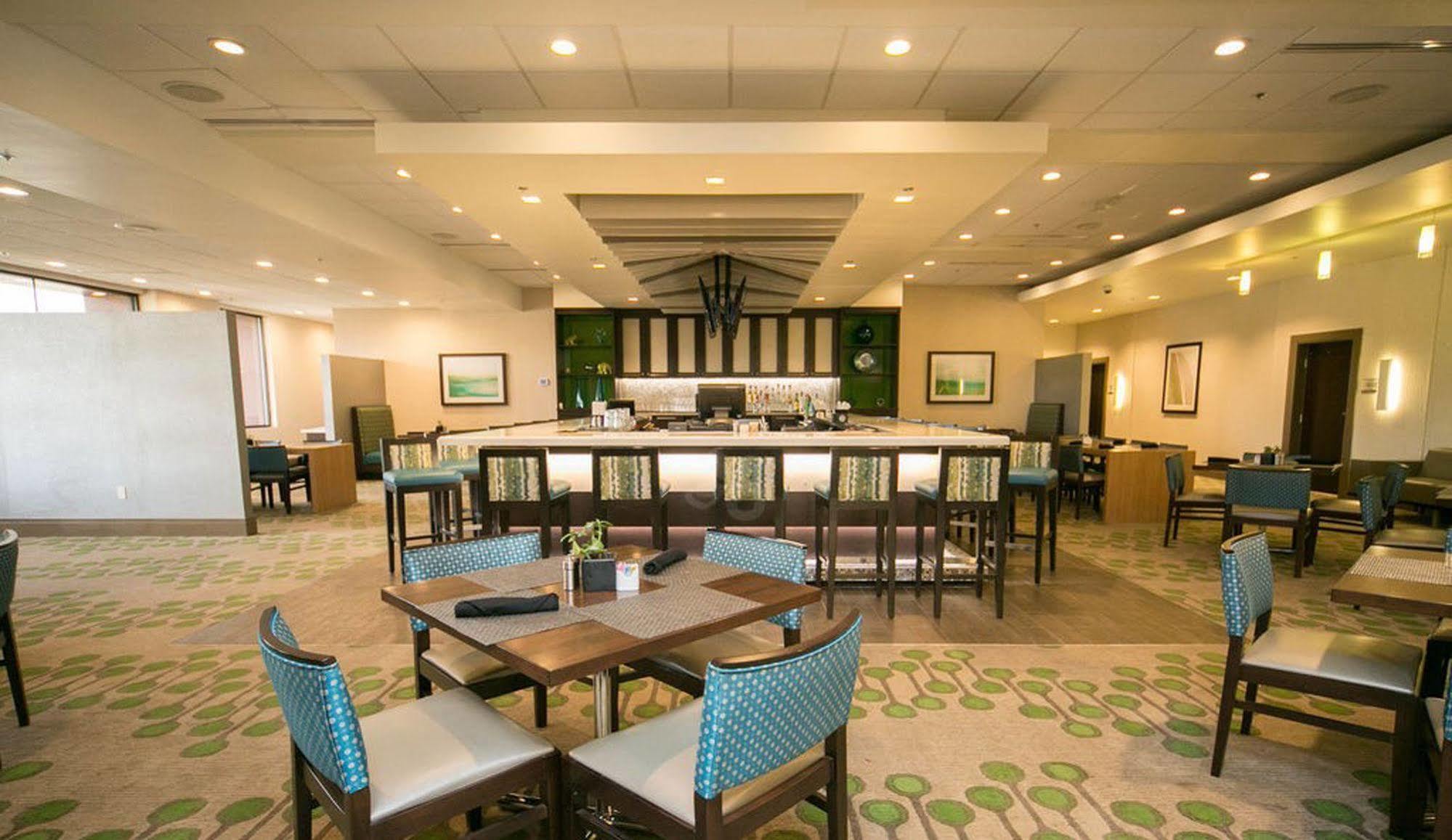 Hotel Pittsburgh Plaza