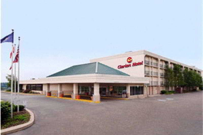 Pittsburgh Plaza Hotel 3*